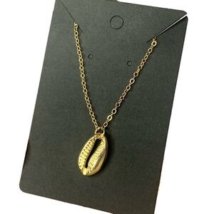 Gold seashell necklace